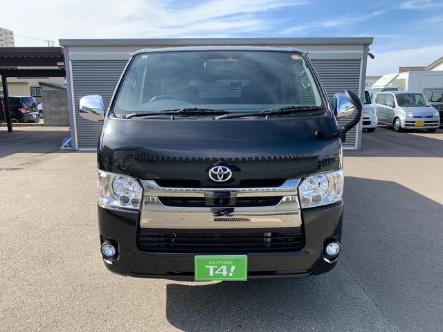 ハイエースバン スーパーＧＬ　ダークプライムＩＩ　４ＷＤ　禁煙車　ベッドキット　ＳＤナビフルセグＴＶ　バックカメラ　記録簿　ＥＴＣ　衝突被害軽減装置　ハーフレザー　イージークローズ付両側スライドドア　ＬＥＤオートライト　スマートキー　オートエアコン（43枚目）