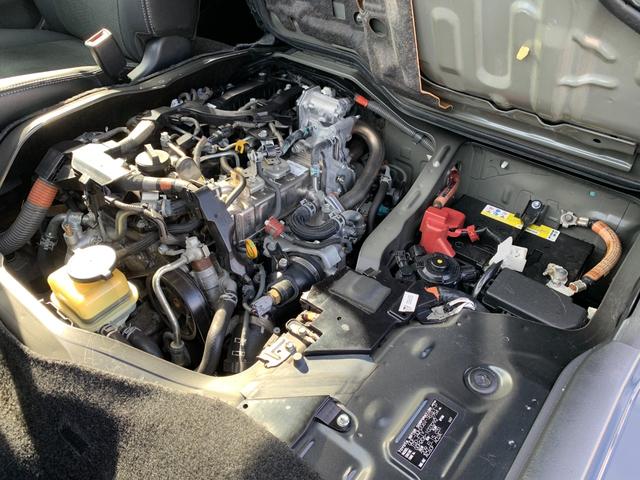 ハイエースバン スーパーＧＬ　ダークプライムＩＩ　４ＷＤ　禁煙車　ベッドキット　ＳＤナビフルセグＴＶ　バックカメラ　記録簿　ＥＴＣ　衝突被害軽減装置　ハーフレザー　イージークローズ付両側スライドドア　ＬＥＤオートライト　スマートキー　オートエアコン（56枚目）