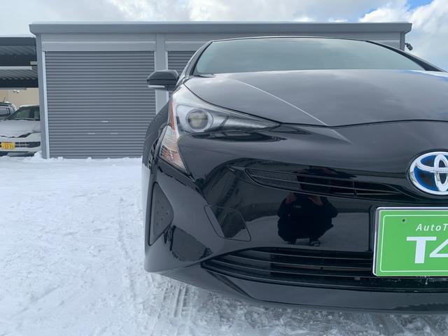 プリウス Ｓ　４ＷＤ　純正ＳＤナビＴＶ　バックカメラ　点検整備記録簿　純正１５インチＡＷ　ビルトインＥＴＣ　ＬＥＤオートライト　プライバシーガラス　スマートキー　プッシュスタート　横滑り防止装置　電動格納ミラー（40枚目）