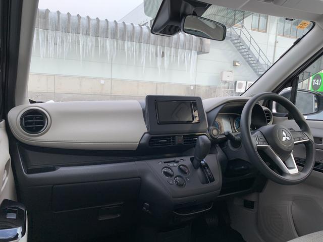 ｅＫワゴン Ｍ　４ＷＤ　禁煙車　三菱ディーラ記録簿完備　ＳＤナビフルセグＴＶ　ＴＶキット　Ｂｌｕｅｔｏｏｔｈ　シートヒーター　コーナーセンサー　ＵＳＢ端子　アイドリングストップ　ステアリングスイッチ　衝突被害軽減装置（3枚目）