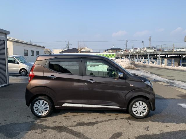 ｅＫワゴン Ｍ　４ＷＤ　禁煙車　三菱ディーラ記録簿完備　ＳＤナビフルセグＴＶ　ＴＶキット　Ｂｌｕｅｔｏｏｔｈ　シートヒーター　コーナーセンサー　ＵＳＢ端子　アイドリングストップ　ステアリングスイッチ　衝突被害軽減装置（36枚目）