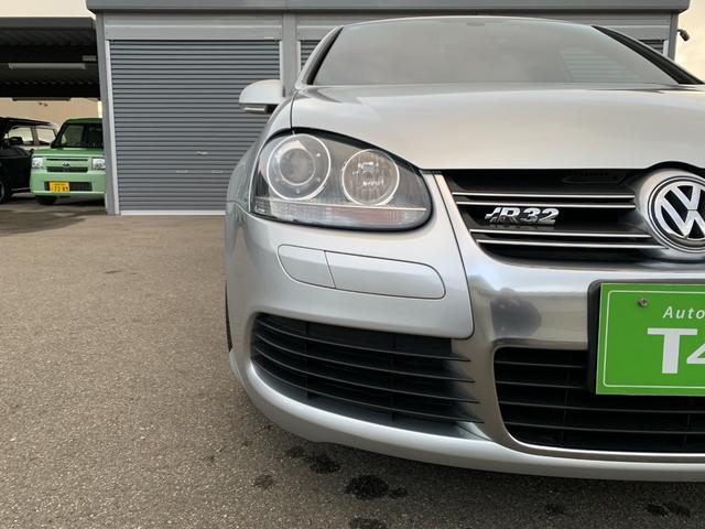 ゴルフ Ｒ３２　４ＷＤ　禁煙車　車検令和９年１２月迄　記録簿　ＨＤＤナビフルセグＴＶ　ヒーター付黒革シート　ＥＴＣ　純正１８インチアルミホイール　ＨＩＤオートヘッドライト　前後ドライブレコーダー　オートエアコン（47枚目）