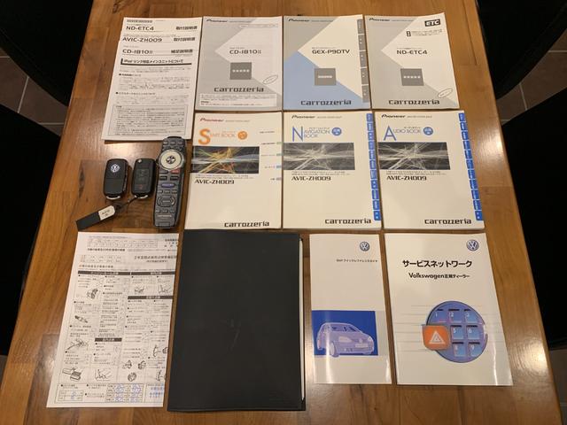 ゴルフ Ｒ３２　４ＷＤ　禁煙車　車検令和９年１２月迄　記録簿　ＨＤＤナビフルセグＴＶ　ヒーター付黒革シート　ＥＴＣ　純正１８インチアルミホイール　ＨＩＤオートヘッドライト　前後ドライブレコーダー　オートエアコン（56枚目）
