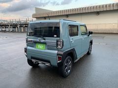 アルミホイール装備！スチールホイールに比べてデザイン性が高く性能や燃費の向上が期待できます。 5