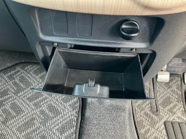 タント カスタムＸスペシャル　後期最終型　フルタイム４ＷＤ　禁煙車　純正ＳＤナビ　地デジＴＶ　ブルートゥース　ＵＳＢ　バックカメラ　ハンズフリー　左パワースライドドア　純正ＨＩＤライト　ＦＯＧ　バイザー付　ドアミラーウィンカー（23枚目）