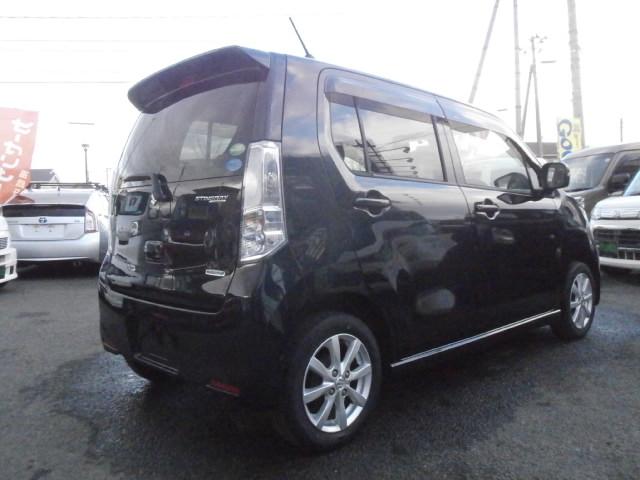 ワゴンRスティングレー X レーダーブレーキサポート装着車 誤発進抑制機能、4WD プッシュスタート スマートキー アイドリングストップ シートヒーター ディスチャージヘッドランプ Bluetoothオーディオ ハンズフリー(7枚目)