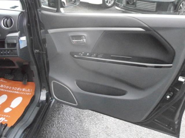 ワゴンRスティングレー X レーダーブレーキサポート装着車 誤発進抑制機能、4WD プッシュスタート スマートキー アイドリングストップ シートヒーター ディスチャージヘッドランプ Bluetoothオーディオ ハンズフリー(17枚目)