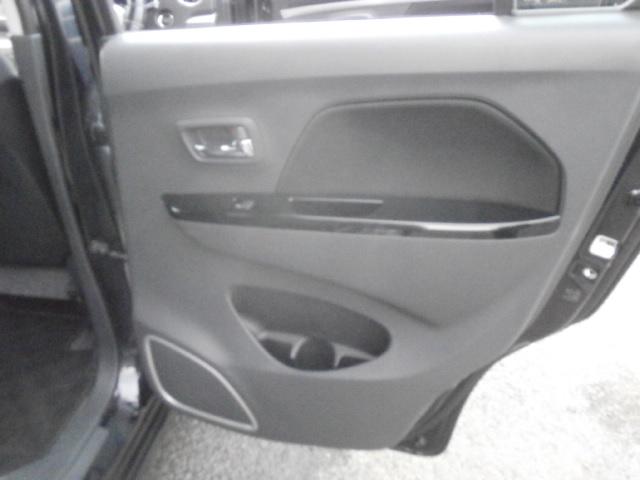 ワゴンRスティングレー X レーダーブレーキサポート装着車 誤発進抑制機能、4WD プッシュスタート スマートキー アイドリングストップ シートヒーター ディスチャージヘッドランプ Bluetoothオーディオ ハンズフリー(24枚目)