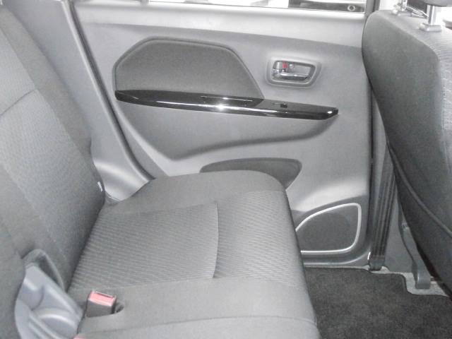 ワゴンRスティングレー X レーダーブレーキサポート装着車 誤発進抑制機能、4WD プッシュスタート スマートキー アイドリングストップ シートヒーター ディスチャージヘッドランプ Bluetoothオーディオ ハンズフリー(26枚目)