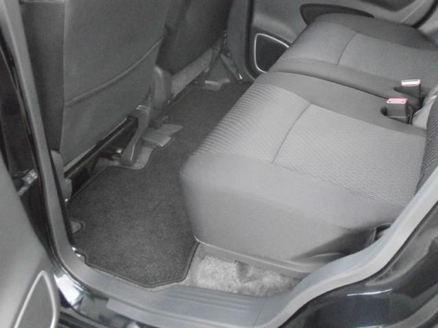 ワゴンRスティングレー X レーダーブレーキサポート装着車 誤発進抑制機能、4WD プッシュスタート スマートキー アイドリングストップ シートヒーター ディスチャージヘッドランプ Bluetoothオーディオ ハンズフリー(28枚目)