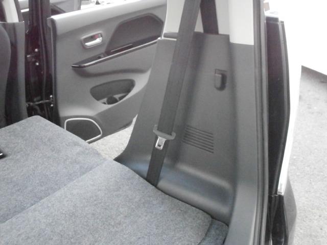 ワゴンRスティングレー X レーダーブレーキサポート装着車 誤発進抑制機能、4WD プッシュスタート スマートキー アイドリングストップ シートヒーター ディスチャージヘッドランプ Bluetoothオーディオ ハンズフリー(33枚目)