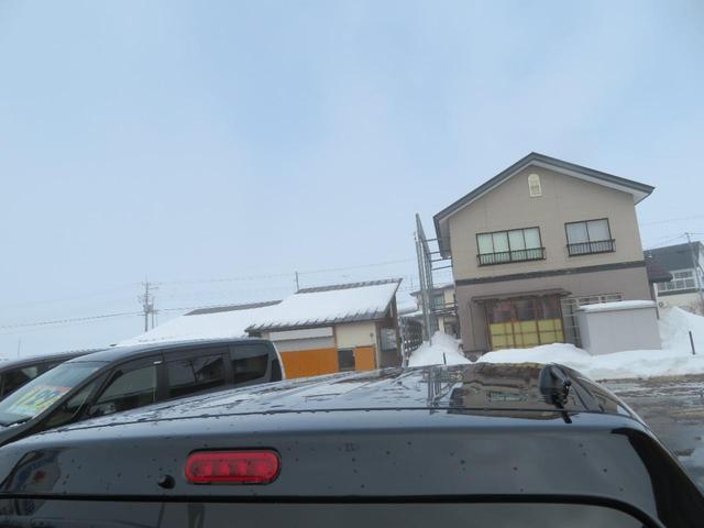 FX 4WD 寒冷地仕様 社外ナビブルートウース機能付き 5速マニュアル シートヒーター左右 セーフテイサポート アイドリングストップ機能 プッシュボタンスタート(13枚目)