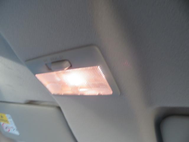 ワゴンR FX 4WD 5速マニュアル 社外ナビバックカメラ ETC スマートキー2個 シートヒーター左右 セーフティサポート サイドバイザー フルフラットシート アイドリングストップ リアパーキングセンサー(34枚目)