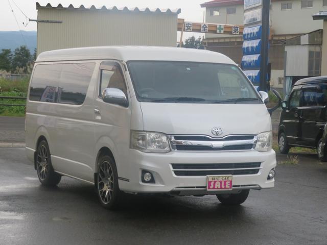 ハイエースワゴン ＧＬ　４ＷＤ　１０人乗り　パワースライド　ナビ　バックカメラ　ＥＴＣ（2枚目）