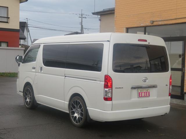 ハイエースワゴン ＧＬ　４ＷＤ　１０人乗り　パワースライド　ナビ　バックカメラ　ＥＴＣ（6枚目）