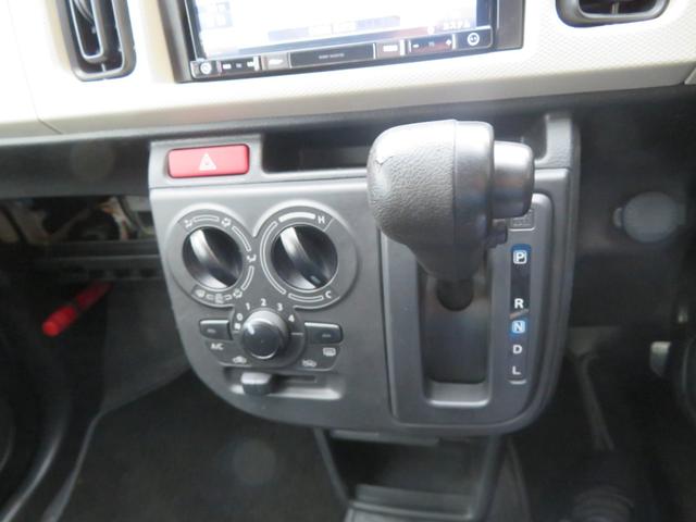 アルト L 4WDアイドリングストップ機能 衝突軽減前後センサー 社外ナビ バックカメラ ブルトウース機能 ETC スタッドレスタイヤ キーレス 禁煙車 電動格納ミラー ドアミラーボデイ同色(8枚目)