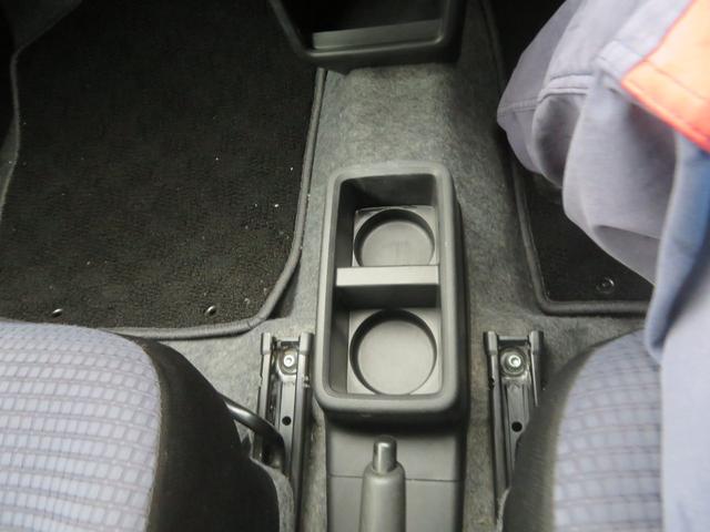 アルト L 4WDアイドリングストップ機能 衝突軽減前後センサー 社外ナビ バックカメラ ブルトウース機能 ETC スタッドレスタイヤ キーレス 禁煙車 電動格納ミラー ドアミラーボデイ同色(9枚目)