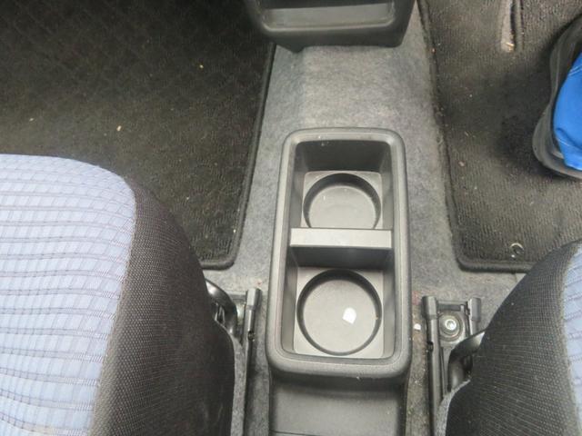 アルト L 4WDアイドリングストップ機能 衝突軽減前後センサー 社外ナビ バックカメラ ブルトウース機能 ETC スタッドレスタイヤ キーレス 禁煙車 電動格納ミラー ドアミラーボデイ同色(13枚目)