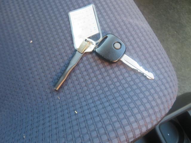 アルト L 4WD セーフテイサポート 社外ナビ バックカメラ ETC シートヒーター左右 リアパーキングセンサー スタッドレスタイヤ 車線逸脱防止 リアガラス新品フイルム キーレス(30枚目)