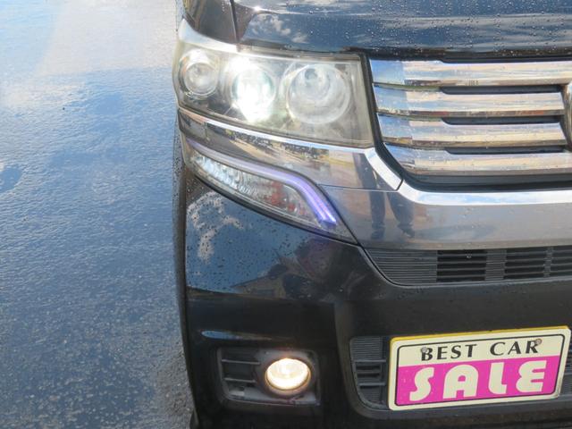 N-BOXカスタム G ターボSSパッケージ 4WD ワンオーナー 両側パワースライド 純正ナビ バックカメラ ETC 純正エアロ HIDライトフオグランプ 純正15インチアルミ 純正エンジンスターター USBケーブル フロアイルミネーション(11枚目)