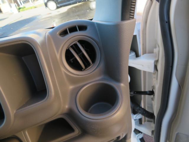 エブリイ ＰＣリミテッド　４ＷＤ　セーフティサポート　リアプライバシーガラス　キーレス　パワーウインド　社外ナビ　バックカメラ　フルフラットシート　オーバーヘッドコンソール　リアパーキングセンサー（24枚目）