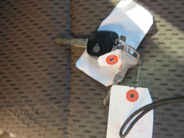 エブリイ ＰＣリミテッド　４ＷＤ　セーフティサポート　リアプライバシーガラス　キーレス　パワーウインド　社外ナビ　バックカメラ　フルフラットシート　オーバーヘッドコンソール　リアパーキングセンサー（30枚目）