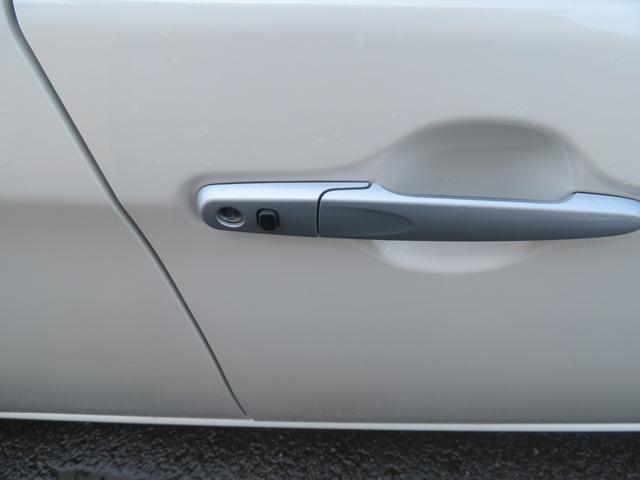 パッソ X Lパッケージ 4WD 寒冷地仕様 フルセグナビ ブルートウース機能 バックカメラ ETC 純正ドライブレコーダー LEDライトフオグランプ シートヒーター ワイパーデアイサー 14インチアルミ スタッドレスタイヤ(13枚目)