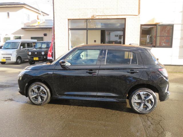 スイフト ハイブリッドＭＺ　９インチ純正ナビ　フルセグＴＶ　スズキコネクト　全方位カメラ　アップルカープレイでユーチューブ再生ＯＫ　ＬＥＤライトフオグランプ　ＥＴＣ　ブルトウース機能　シートヒーター左右　ヒーテッドミラー（5枚目）