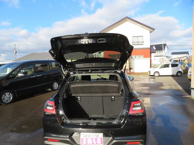 スイフト ハイブリッドＭＺ　９インチ純正ナビ　フルセグＴＶ　スズキコネクト　全方位カメラ　アップルカープレイでユーチューブ再生ＯＫ　ＬＥＤライトフオグランプ　ＥＴＣ　ブルトウース機能　シートヒーター左右　ヒーテッドミラー（51枚目）