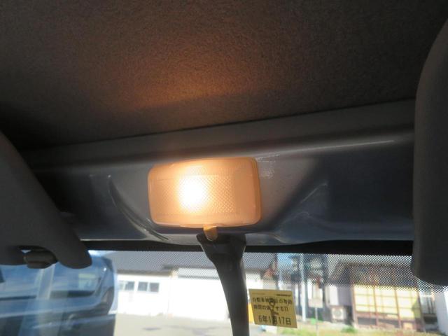 サンバートラック ＴＣ　プロフェッショナル４ＷＤ　５速マニュアル　エアコン　パワステ（27枚目）