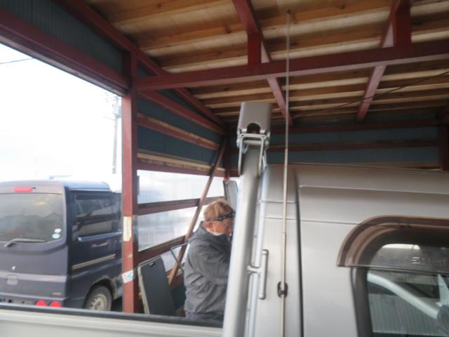 サンバートラック ＴＣ　プロフェッショナル４ＷＤ　５速マニュアル　エアコン　パワステ（36枚目）