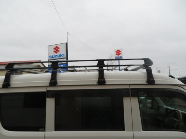 スクラム ＰＣ　スペシャルハイルーフ４ＷＤ　禁煙車　グー保証１年付き　社外ナビ　バックカメラ　ブルトウース機能　ドライブレコーダー　キーレス　セーフテイサポート　スタッドレスタイヤ付　オーバーヘッドコンソール（5枚目）