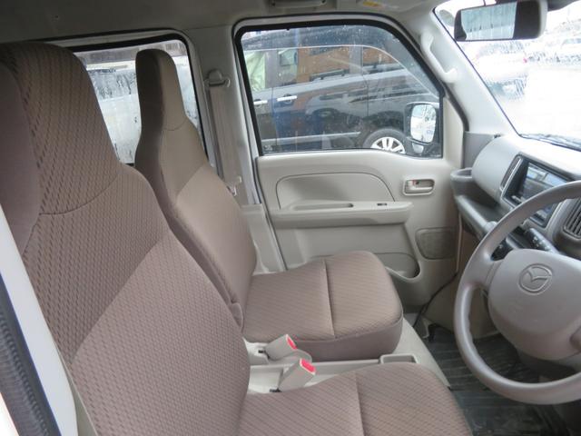 スクラム ＰＣ　スペシャルハイルーフ４ＷＤ　禁煙車　グー保証１年付き　社外ナビ　バックカメラ　ブルトウース機能　ドライブレコーダー　キーレス　セーフテイサポート　スタッドレスタイヤ付　オーバーヘッドコンソール（8枚目）