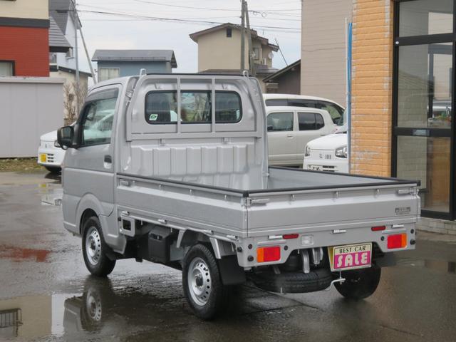 キャリイトラック ＫＣエアコン・パワステ　４ＷＤ５速マニュアル　最終型　エアコンパワステ　キーレス　パワーウインド　オートライト　アイドリングストップ機能　サイドバイザー　アッパーメンバーガード　横滑り防止（27枚目）