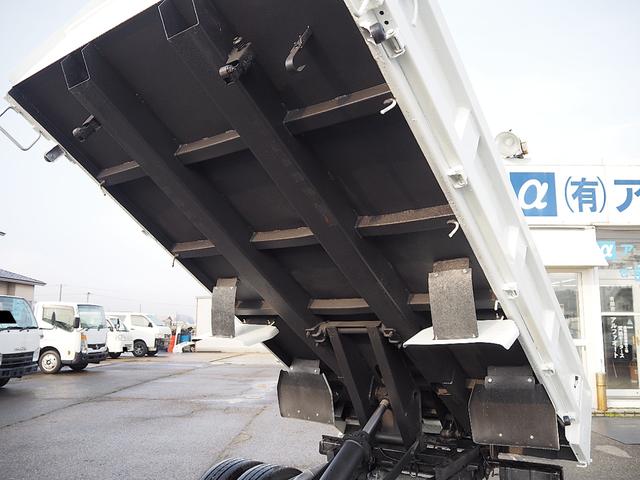 キャンター 全低床強化ダンプ　４ＷＤ　２ｔ積　Ｌゲート（17枚目）