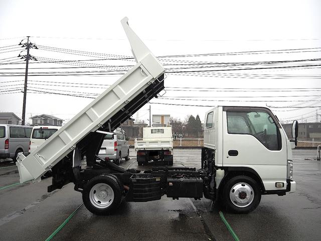 エルフトラック フルフラットロー　強化ダンプ　４ＷＤ　２．７ｔ積　スノープラウ取付ステー有（4枚目）