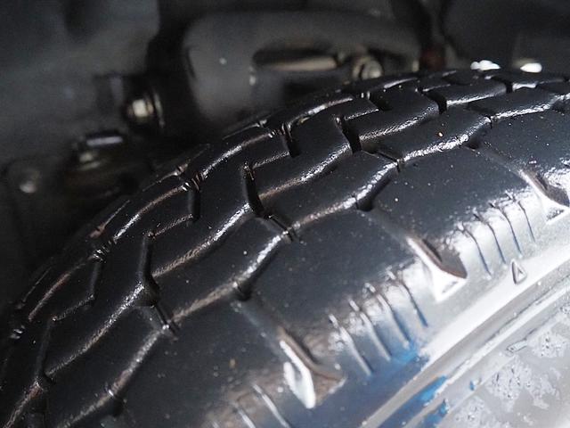 エルフトラック フルフラットロー　強化ダンプ　４ＷＤ　２．７ｔ積　スノープラウ取付ステー有（17枚目）