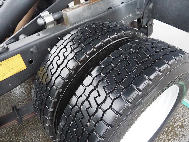 エルフトラック フルフラットロー　強化ダンプ　４ＷＤ　２．７ｔ積　スノープラウ取付ステー有（18枚目）