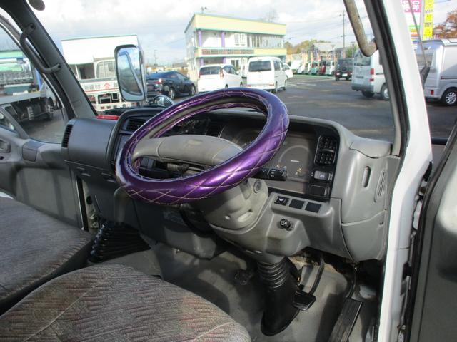 キャンター 全低床　４ＷＤ　荷台塗装済　荷台床板張替済　最大積載量１５００ｋｇ（17枚目）