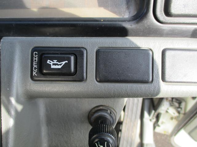 キャンター 全低床　４ＷＤ　荷台塗装済　荷台床板張替済　最大積載量１５００ｋｇ（22枚目）