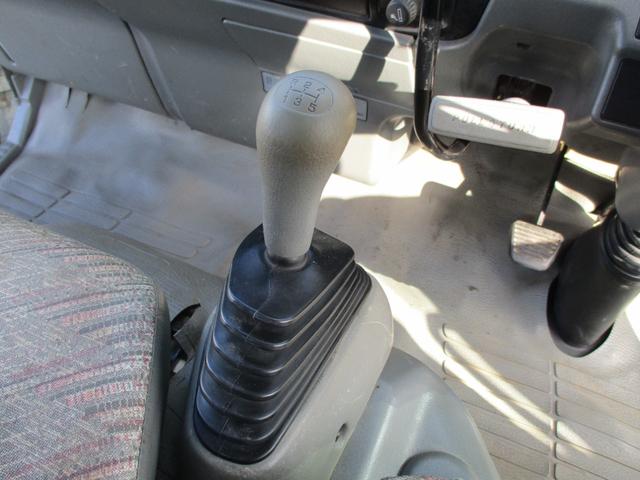 キャンター 全低床　４ＷＤ　荷台塗装済　荷台床板張替済　最大積載量１５００ｋｇ（29枚目）