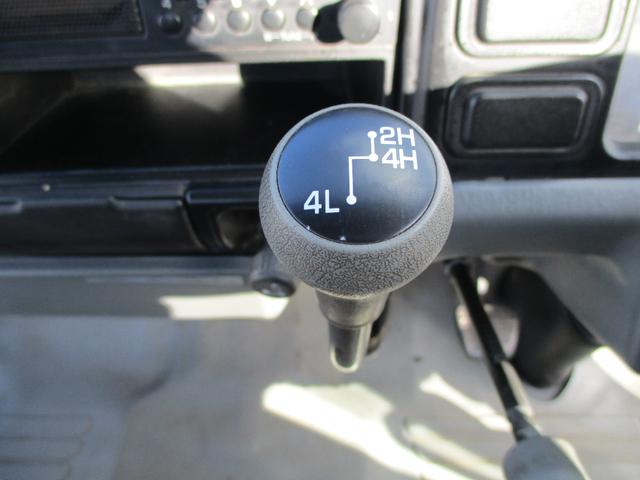 キャンター 全低床　４ＷＤ　荷台塗装済　荷台床板張替済　最大積載量１５００ｋｇ（30枚目）