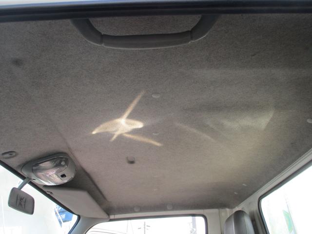 キャンター 全低床　４ＷＤ　荷台塗装済　荷台床板張替済　最大積載量１５００ｋｇ（33枚目）