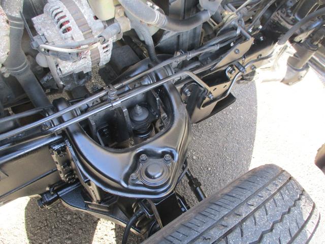 キャンター 全低床　４ＷＤ　荷台塗装済　荷台床板張替済　最大積載量１５００ｋｇ（46枚目）