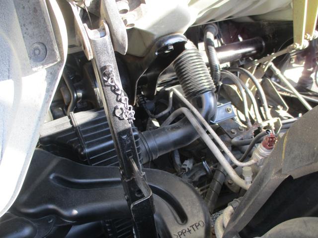 キャンター 全低床　４ＷＤ　荷台塗装済　荷台床板張替済　最大積載量１５００ｋｇ（48枚目）