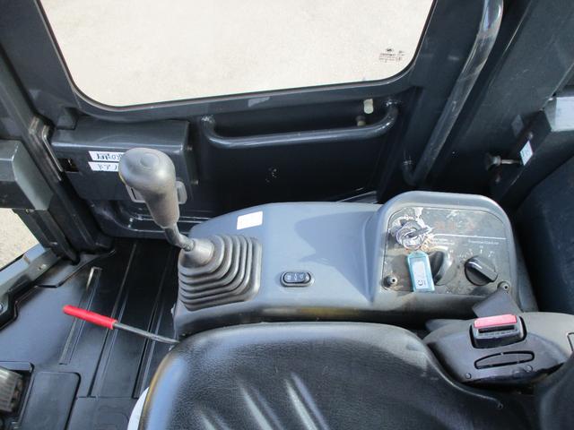 日本 コマツホイールローダ WA30-6EG 4WD エアコン 全面塗装済 稼働時間4925hrs(22枚目)