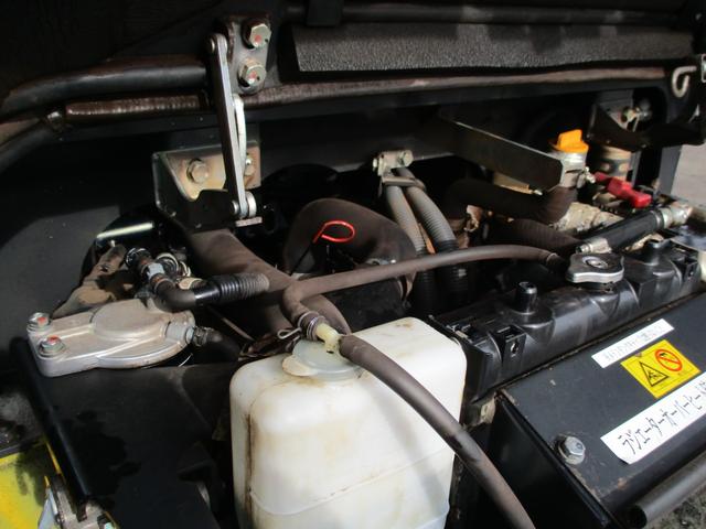 日本 コマツホイールローダ WA30-6EG 4WD エアコン 全面塗装済 稼働時間4925hrs(32枚目)