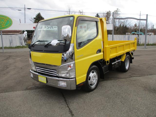 キャンター 全低床ダンプ　４ＷＤ　新品メッキパーツ　エアコン　パワステ　パワーウィンドウ（2枚目）