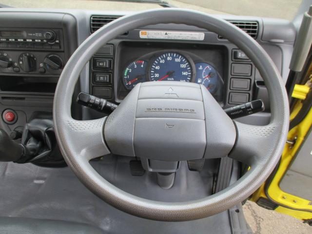 キャンター 全低床ダンプ　４ＷＤ　新品メッキパーツ　エアコン　パワステ　パワーウィンドウ（19枚目）