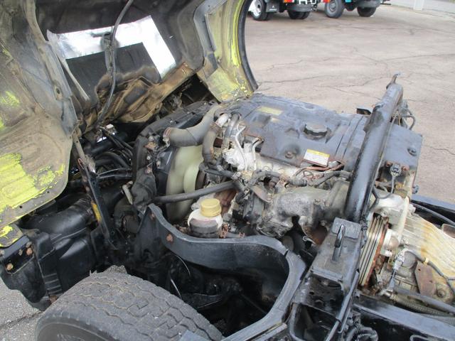 キャンター 全低床ダンプ　４ＷＤ　新品メッキパーツ　エアコン　パワステ　パワーウィンドウ（47枚目）